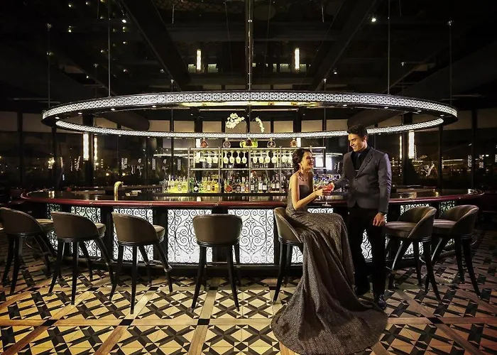 Sofitel Philippine Plaza 호텔 5*